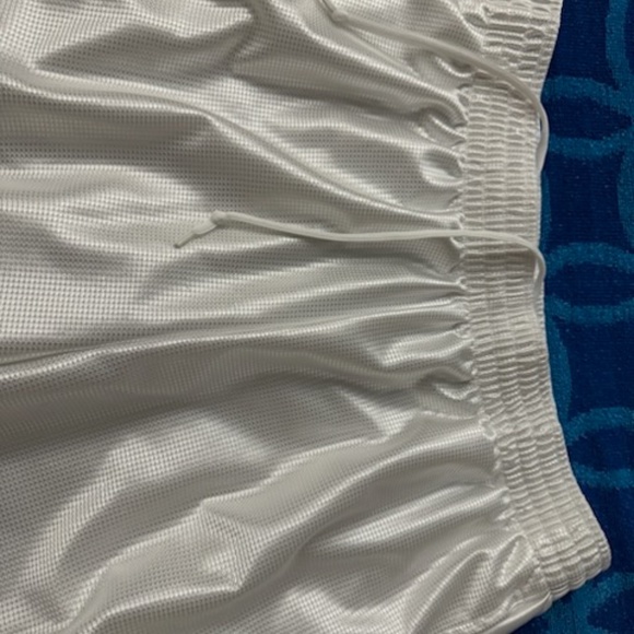 Nike mens athletic shorts, lightweight nylon, drawstring, great condition,no tag - Picture 10 of 12